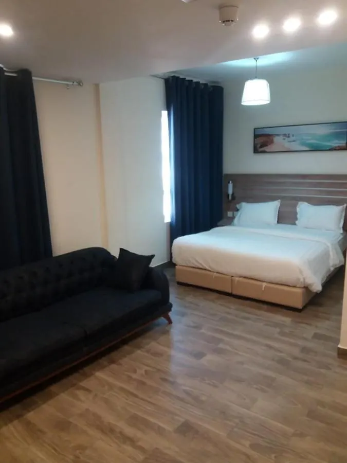 ***  La Riva Hotel Акаба Иордания