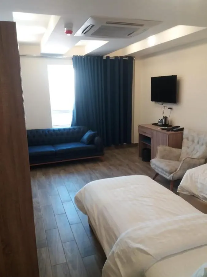 La Riva Hotel Акаба
