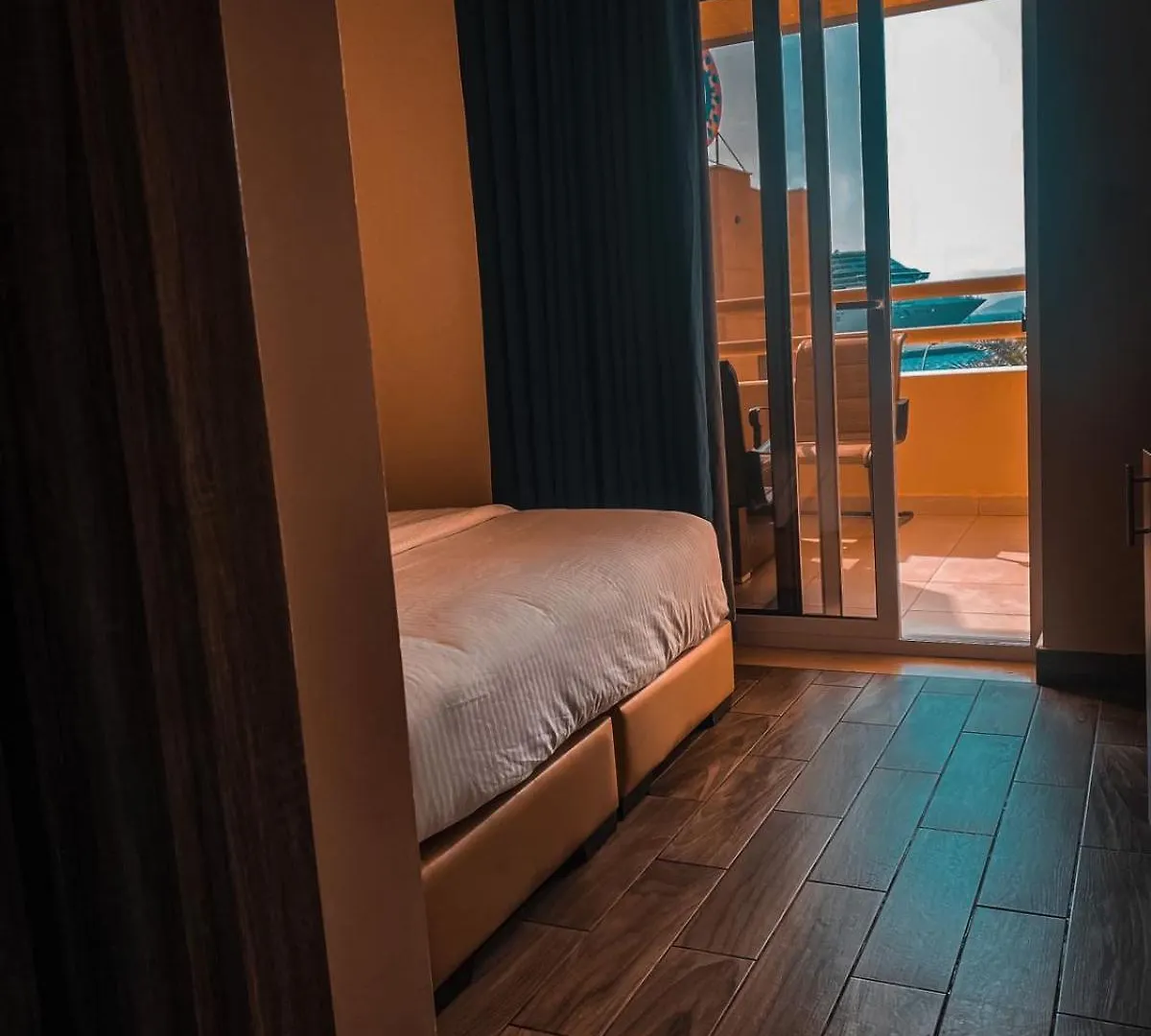 La Riva Hotel アカバ